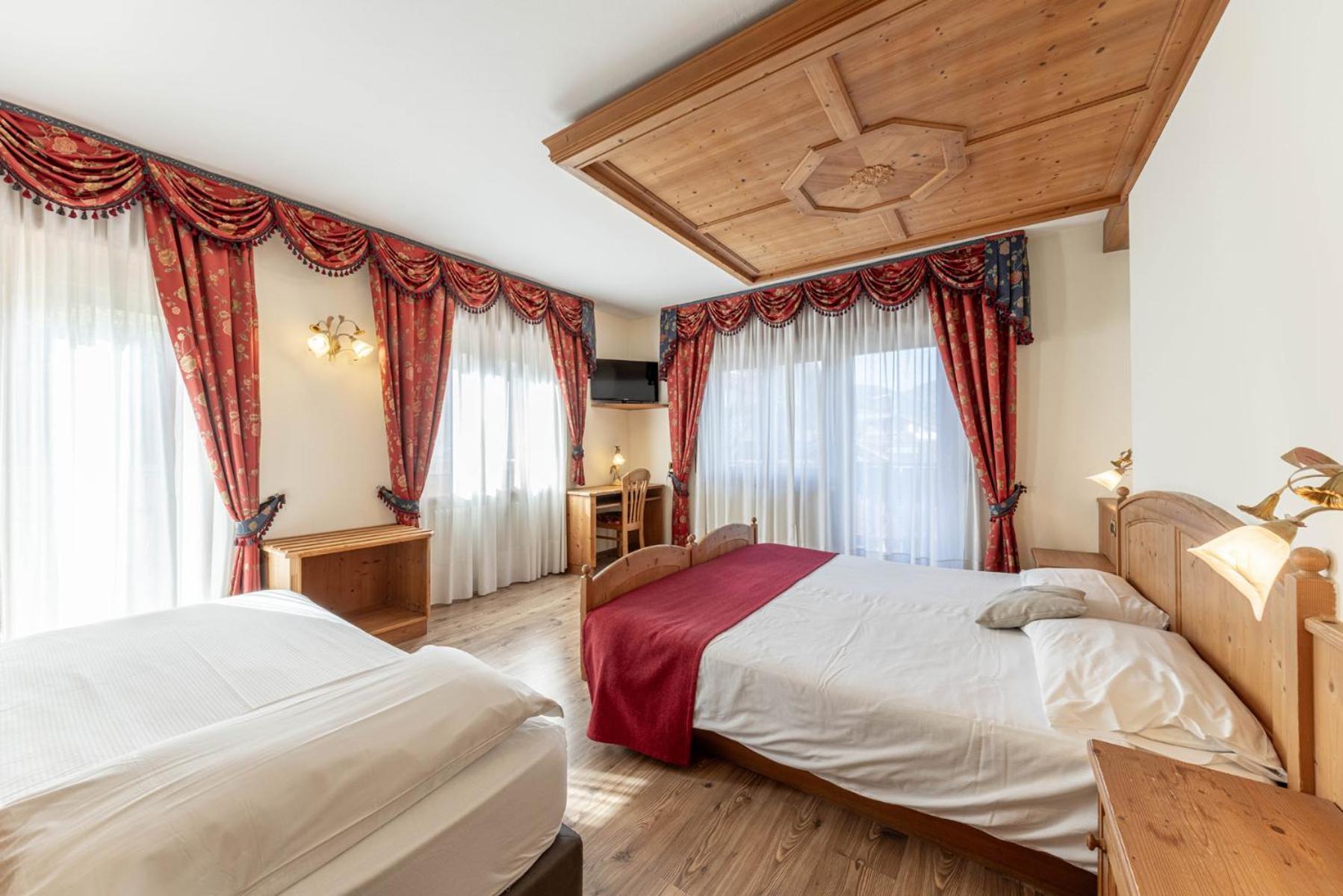 FAMILY HOTEL LA PERLA 16/53