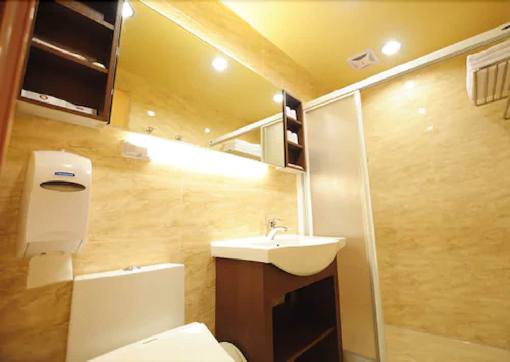 KINDNESS HOTEL - TAINAN CHIHKAN TOWER 56/63