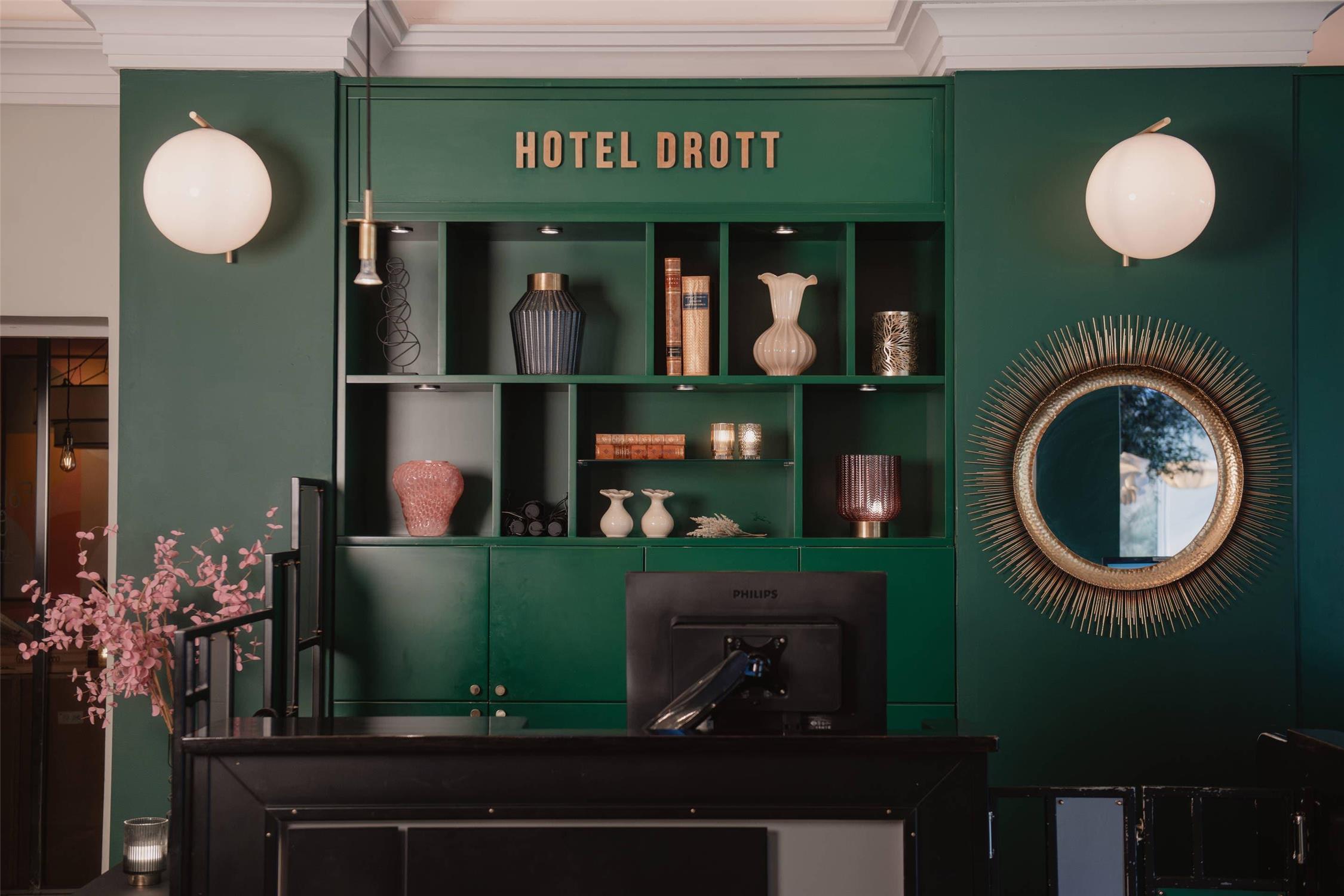 Home Hotel Drott 6/41