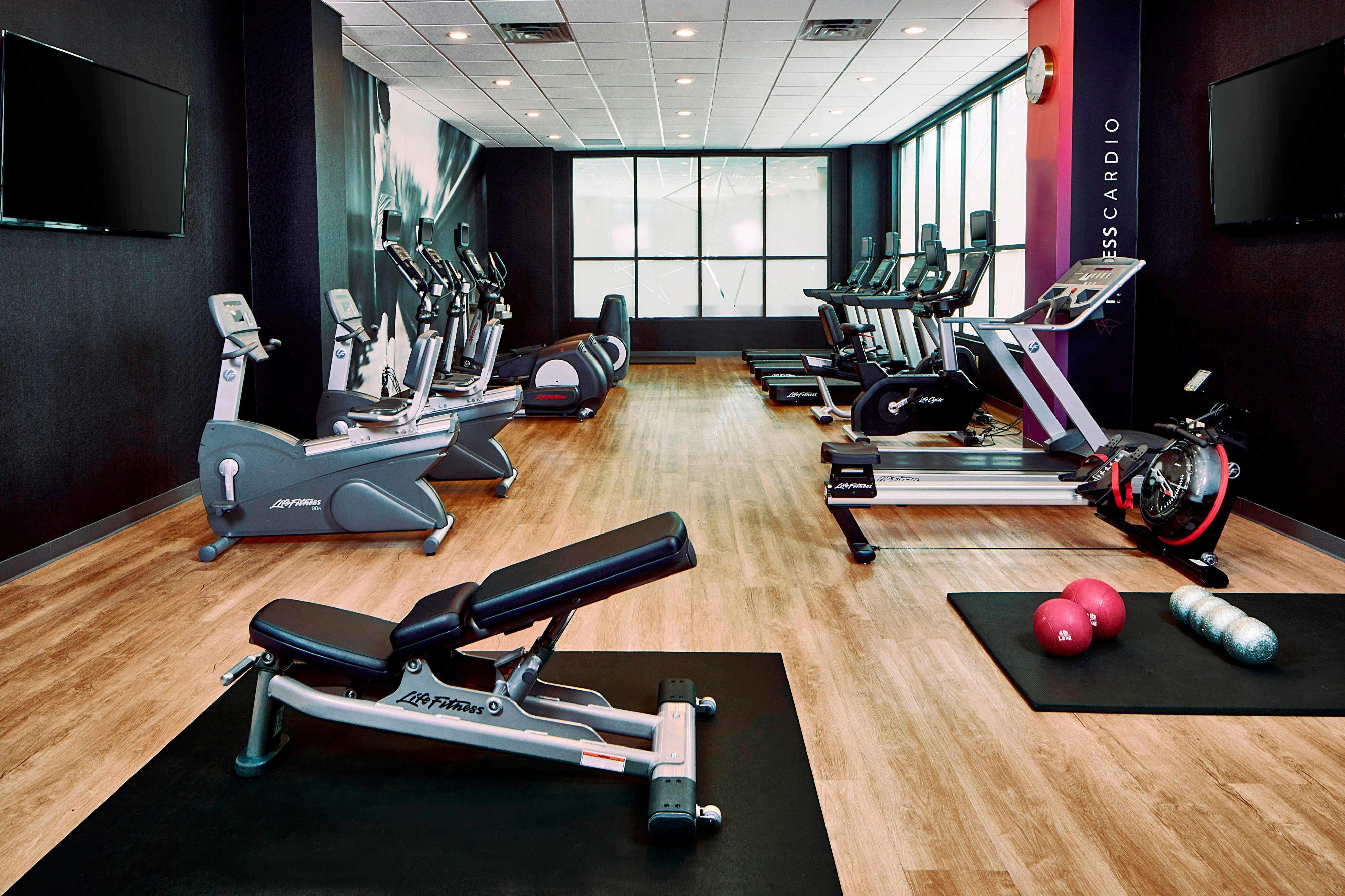 Courtyard By Marriott Minneapolis West 27/51