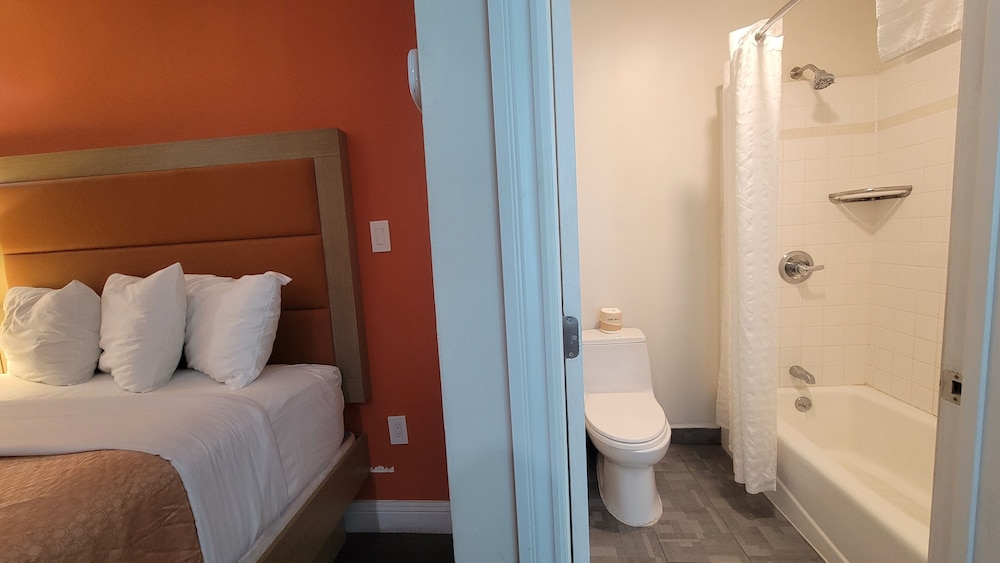 Presidio Inn 30/33