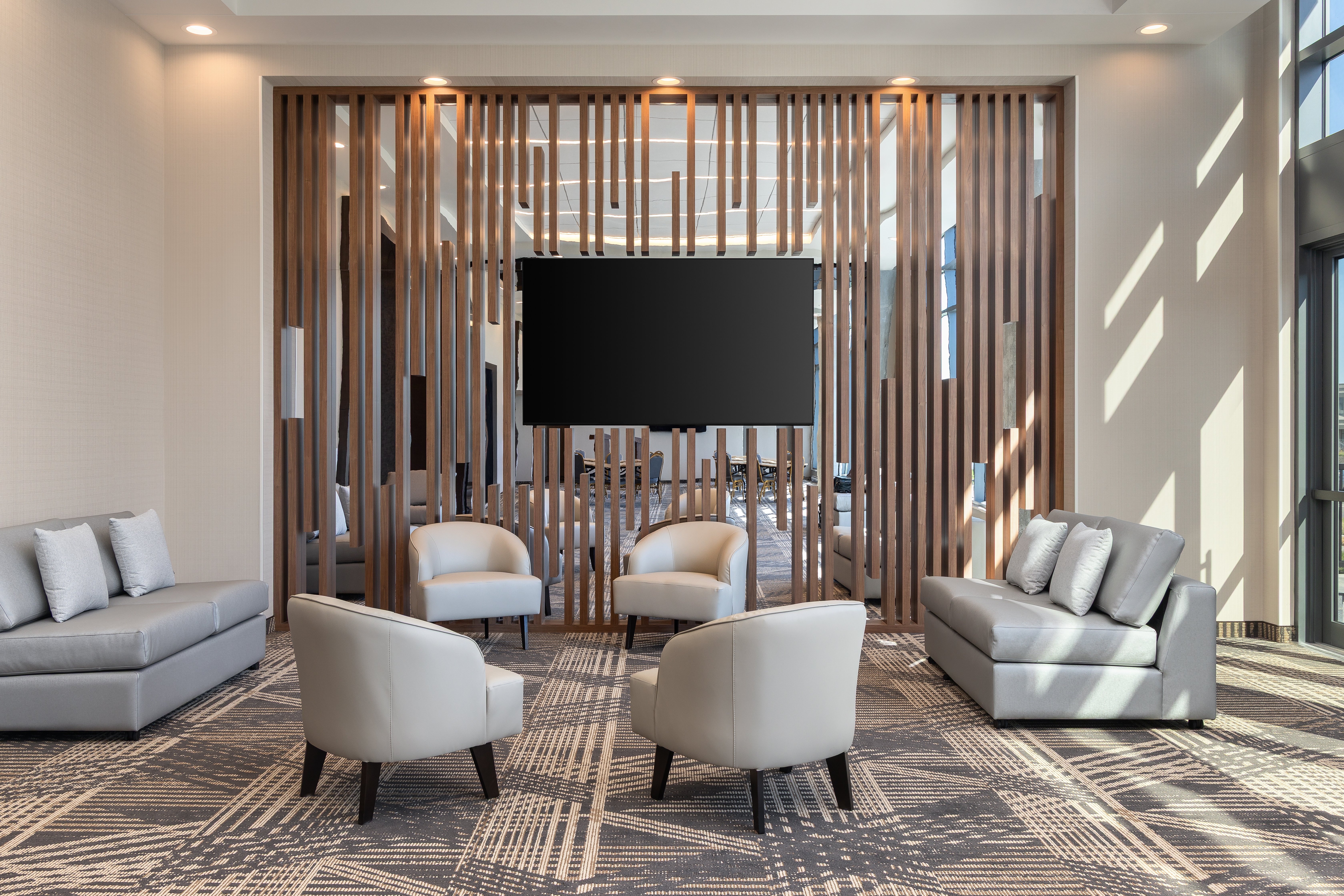 Staybridge Suites Montreal Airport - St-Laurent 38/50