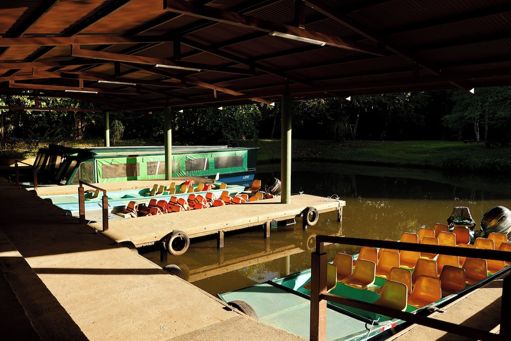 Turtle Beach Lodge 25/50