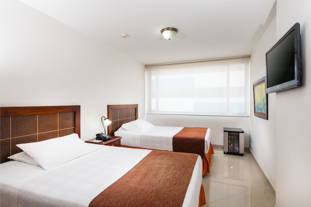 Hotel Dann Combeima 12/67