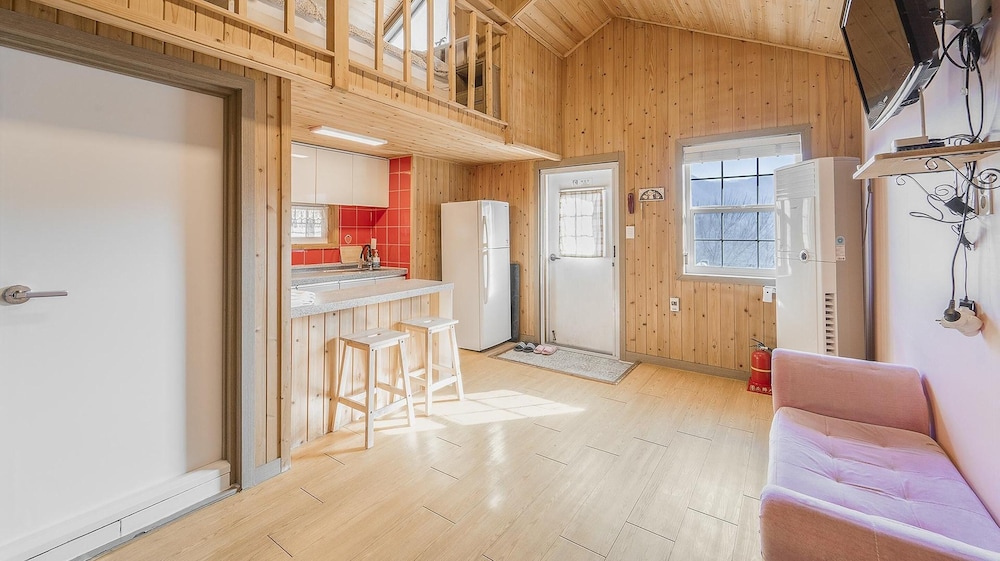 Gapyeong Alum Malu Pension 26/49