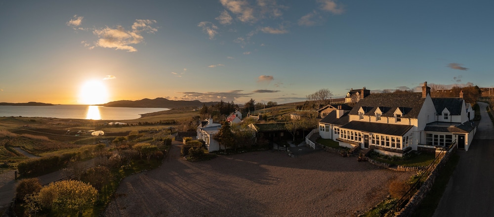 Summer Isles Hotel 37/50