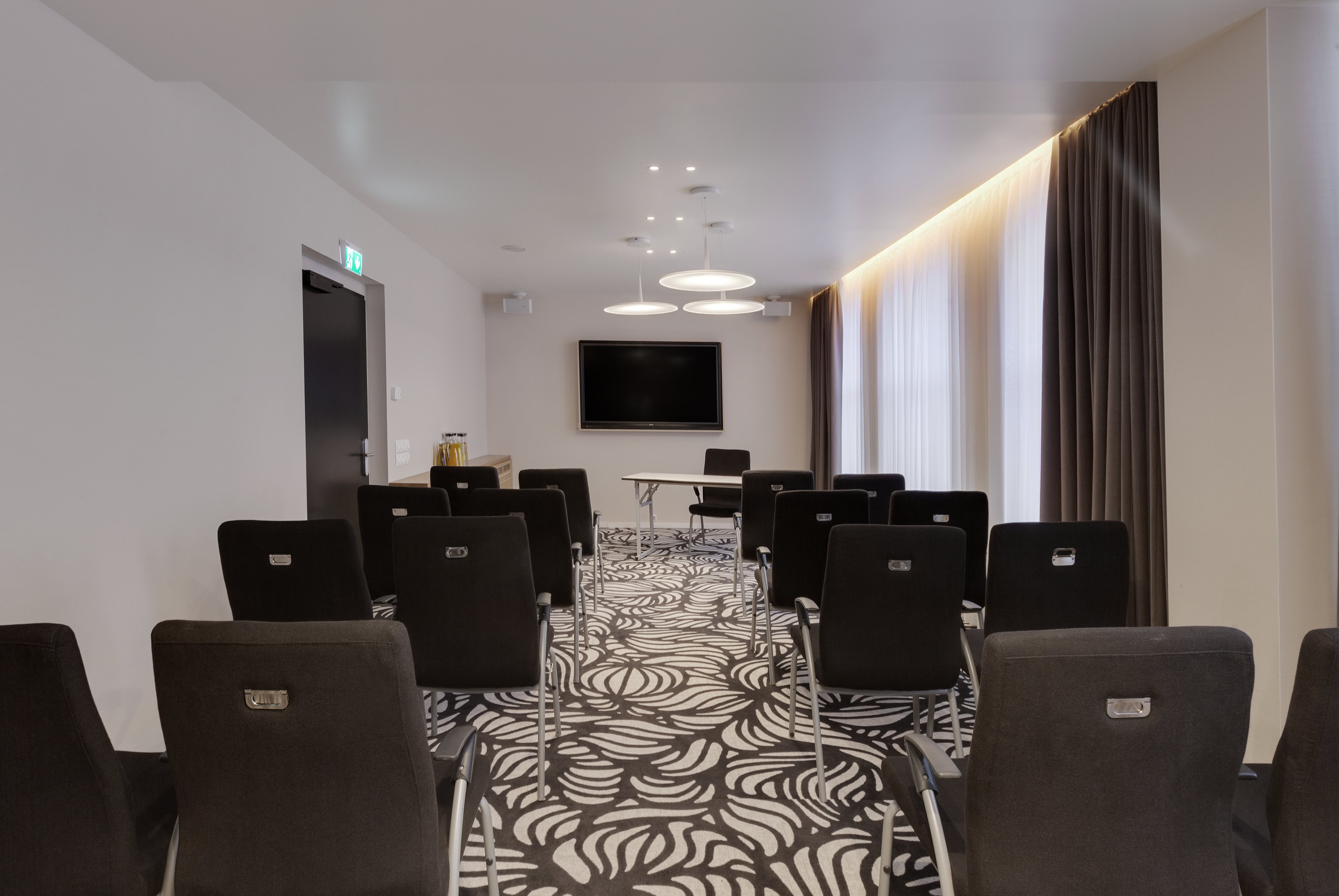 HOLIDAY INN DRESDEN - AM ZWINGER 68/77
