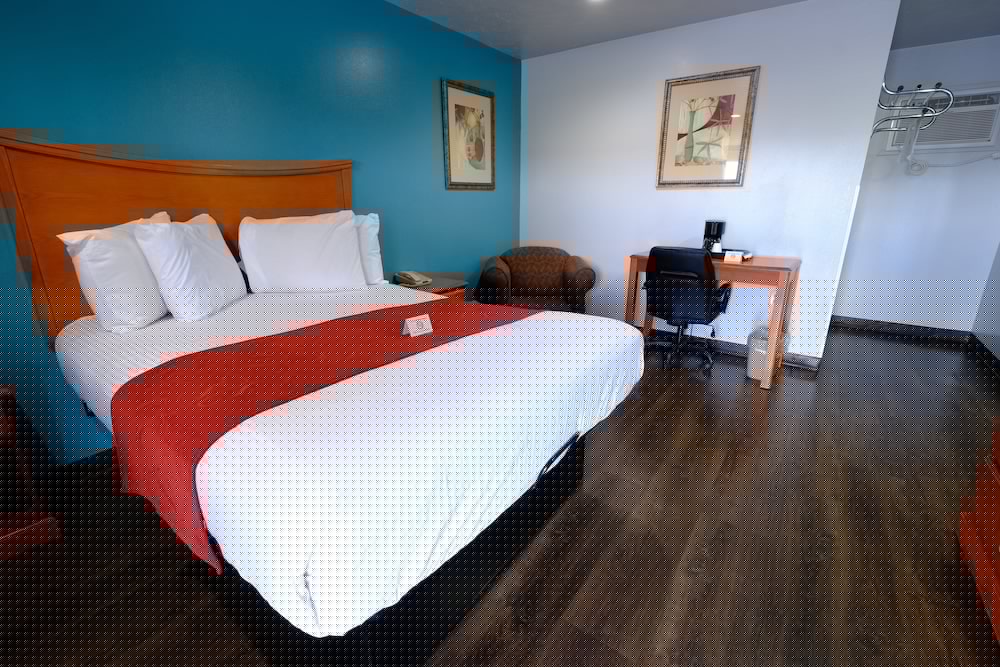 M-star Hotel Searcy 6/32