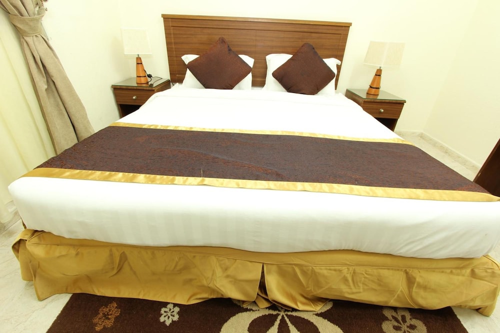 بنايه خليفه(Khalifa Tower Hotel Apartments) 36/69