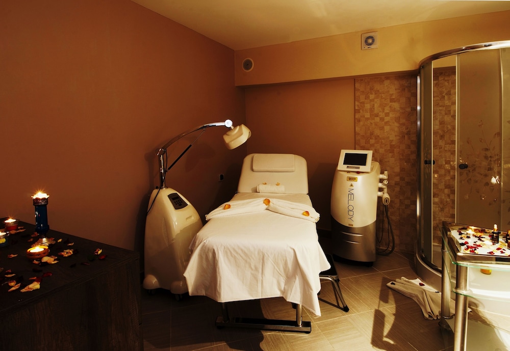 Aparthotel Les Oliviers Suites And Spa 38/38