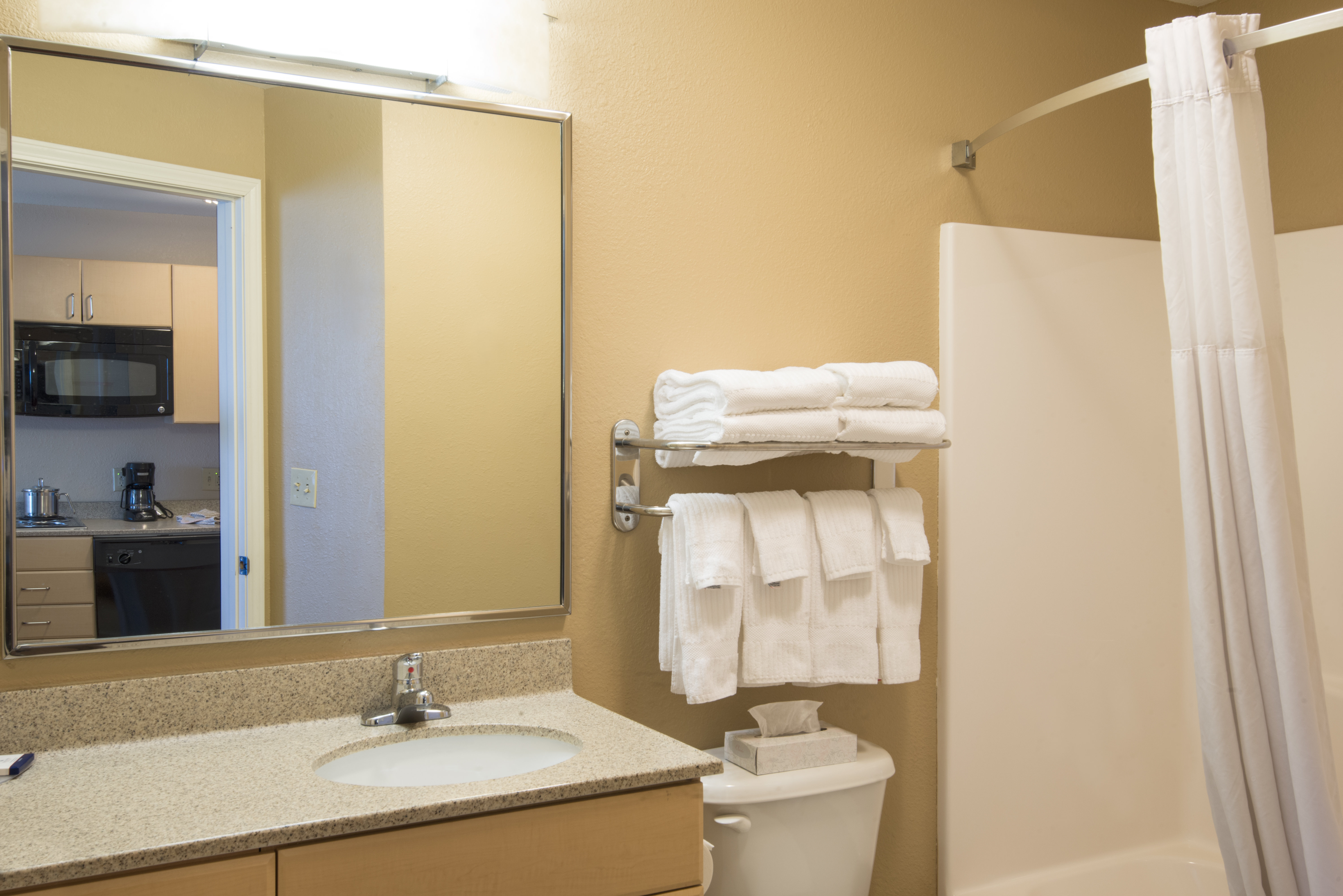 Candlewood Suites Sheridan 77/77