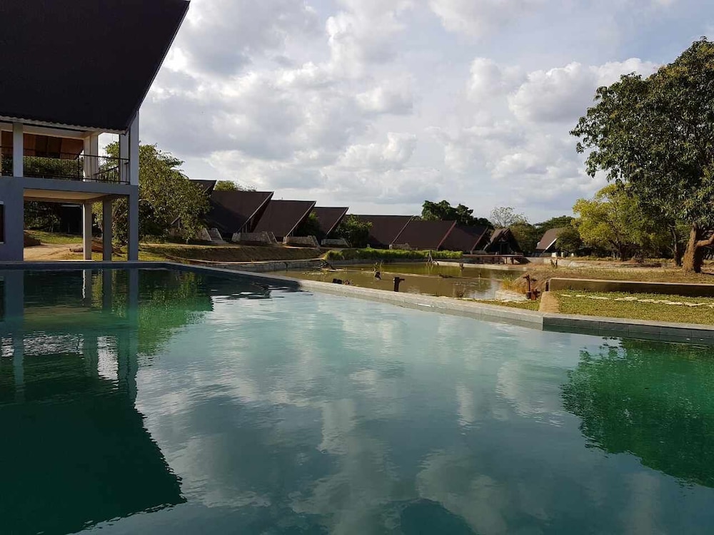 Liyya Water Villas 34/48