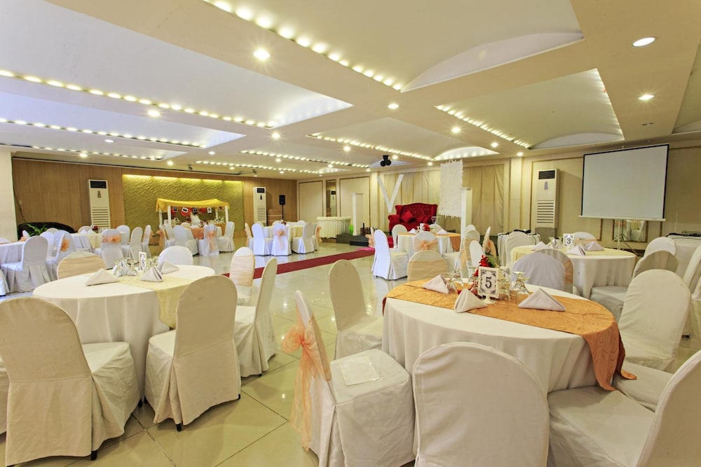 The Orchard Cebu Hotel & Suites 35/54