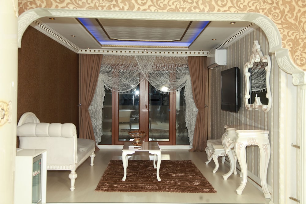 Royal Anka Hotel 3/32