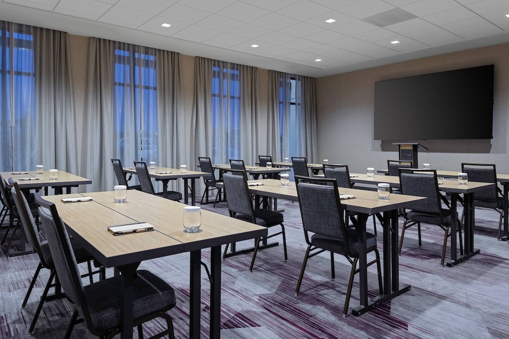 Courtyard by Marriott Pasco Tri-Cities Airport 26/32