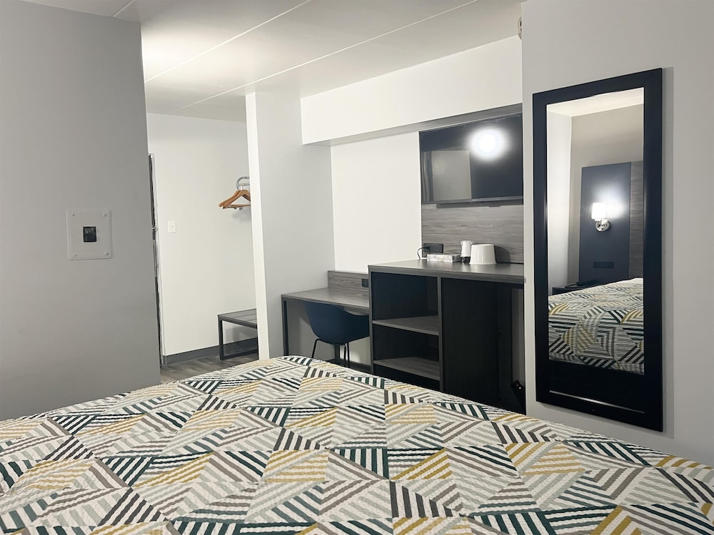 Motel6 Chicago, IL - Halsted 11/23