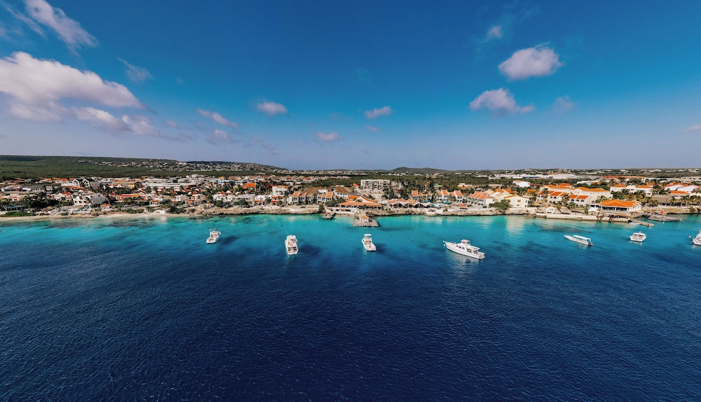 Captain Don's Habitat Bonaire, BW Signature Collection 44/50
