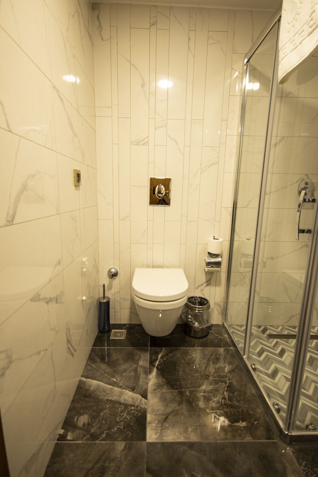 غرفة رباعية بسرير مزدوج وسريرين منفصلين، Eliza Hotel 10/10