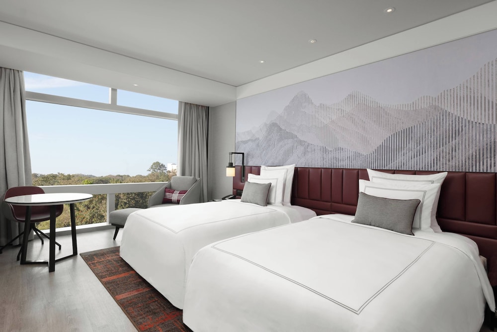 Swissotel Clark Philippines 18/60