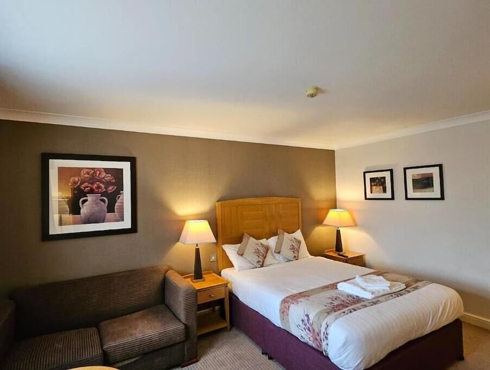 OYO Blaby Westfield Hotel 17/64