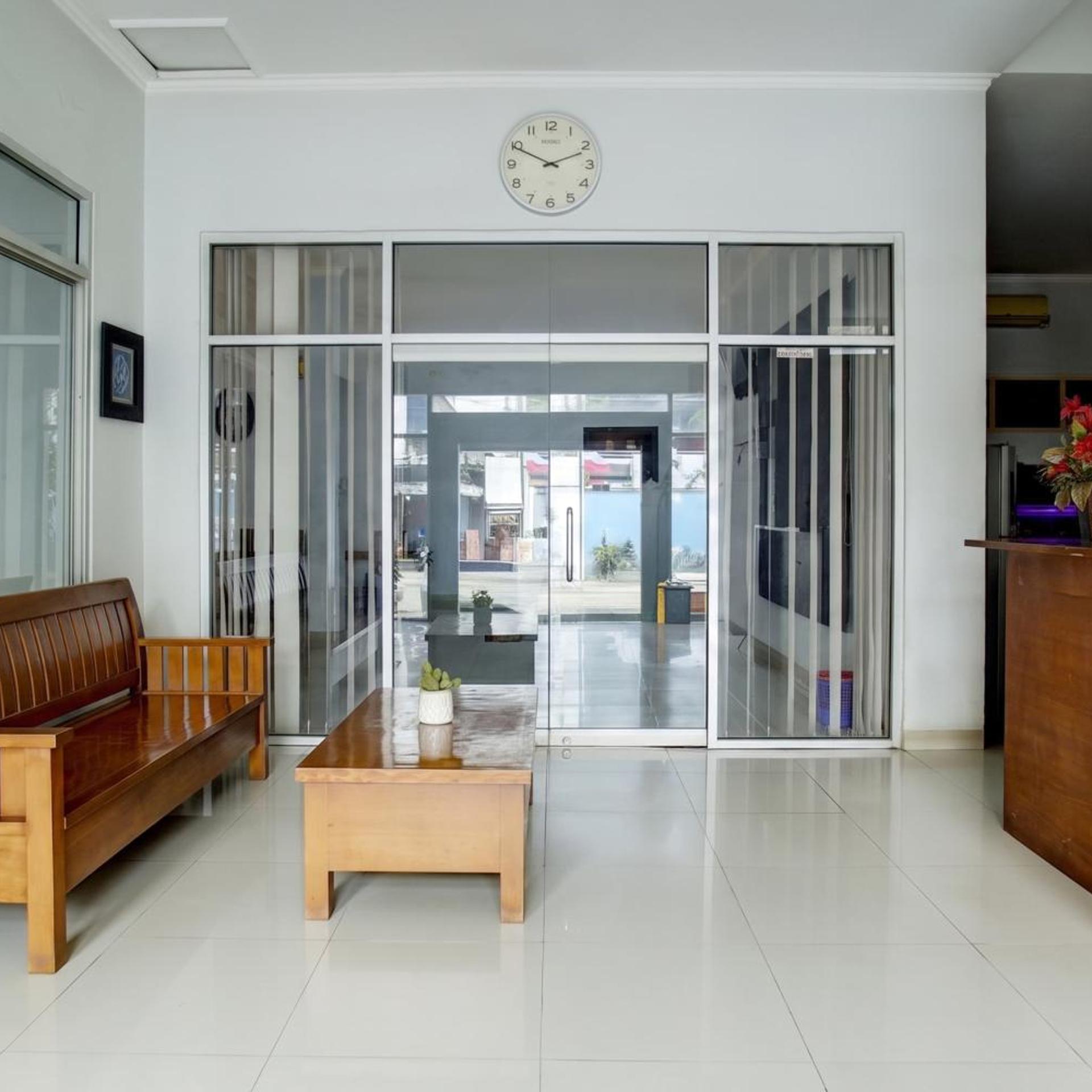Hotel O near Palembang Square Mall formerly Wisma Faeyza Syakira Syariah 46/54