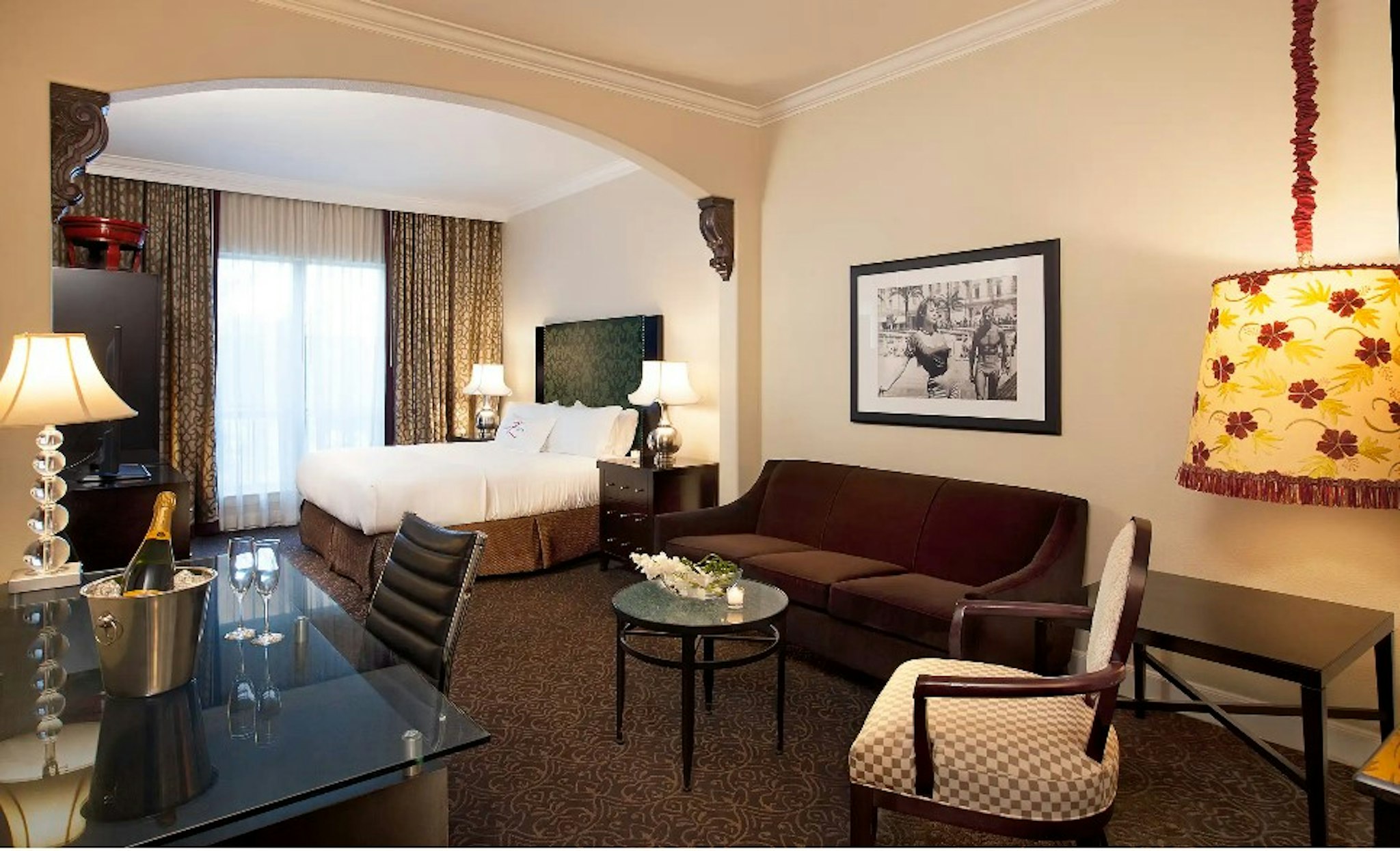 Deluxe, King Bed, Parlor