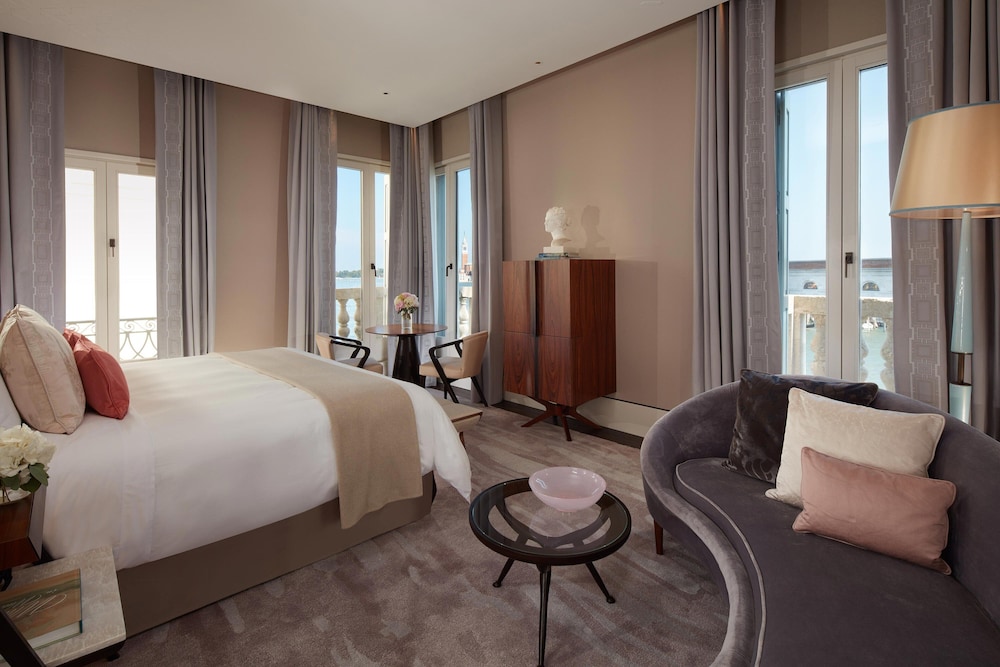 The St. Regis Venice 41/70