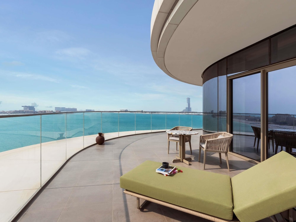 SO/RAS AL KHAIMAH ADULTS ONLY 13 28/55