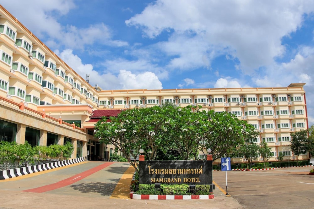 Siamgrand Hotel 64/71