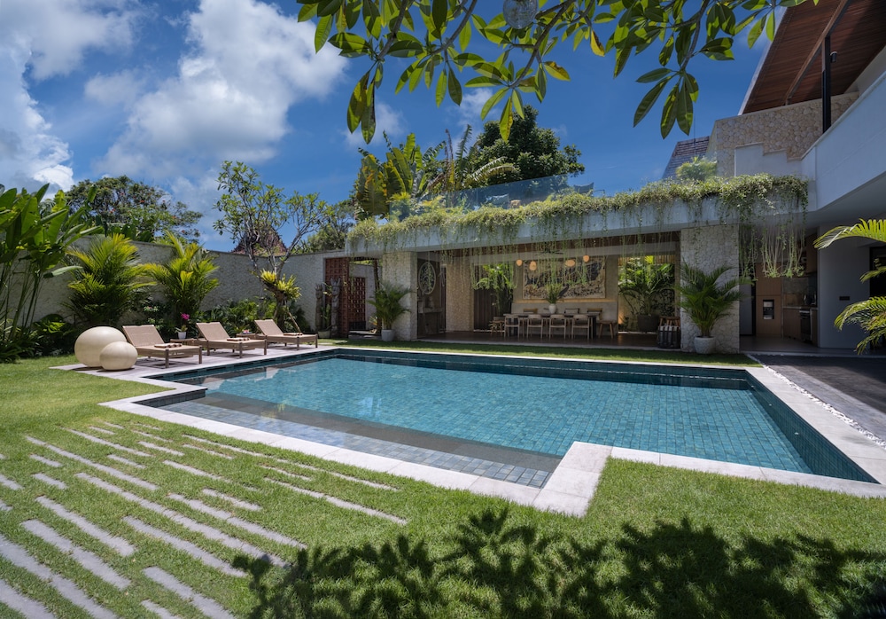 Pantai Indah Villas 20/23