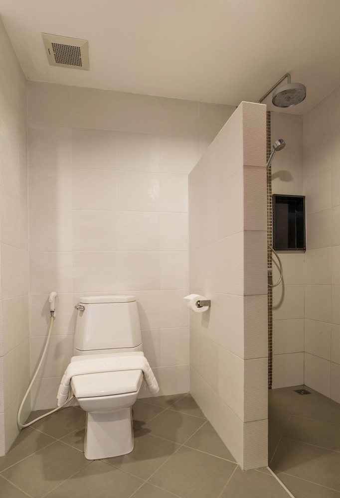 Srisuksant Resort 50/50