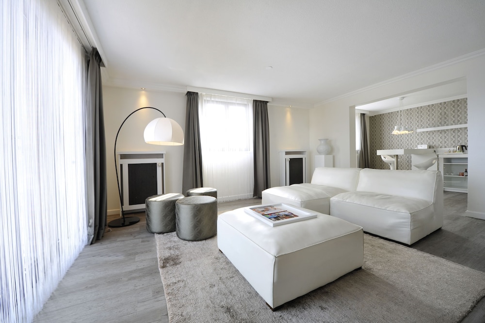 Theaterhotel de Oranjerie 19/61