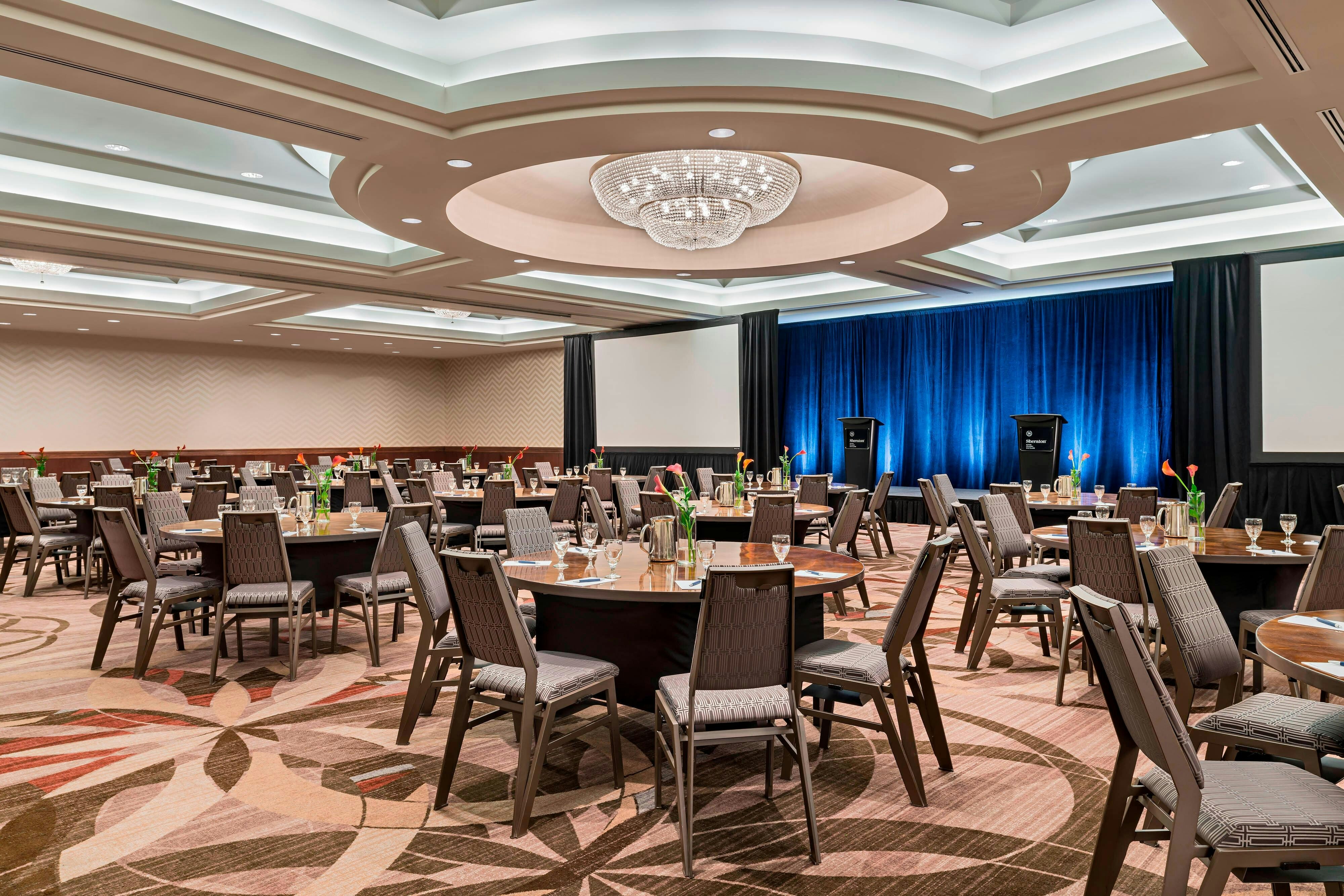 Sheraton Suites Calgary Eau Claire 45/52