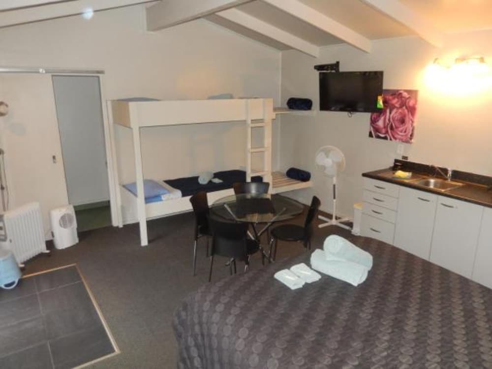 Bay Of Islands Holiday Park 48/68