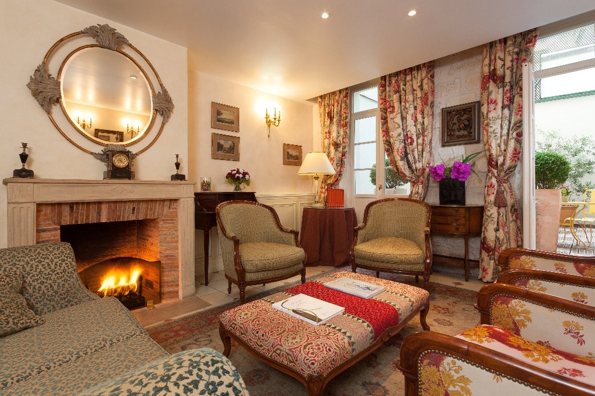 Le Relais Montmartre 37/53