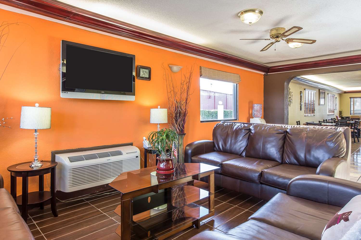 Quality Inn Suites Macon North 14/19