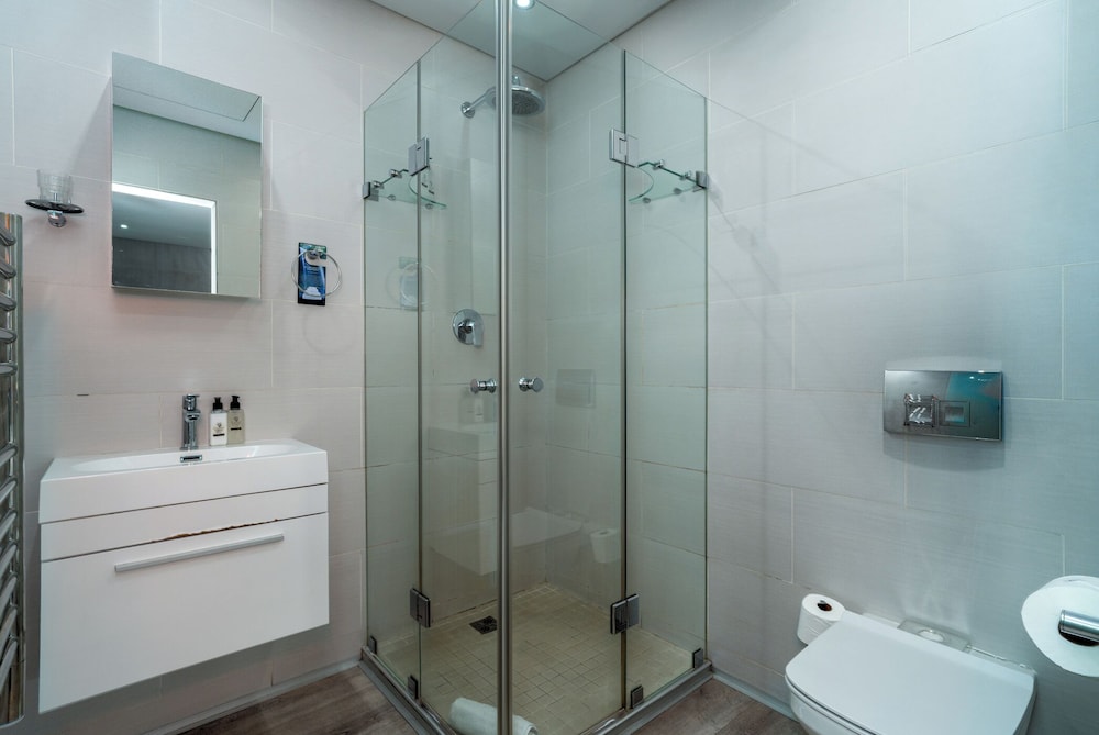 107 Dorpstraat Boutique Hotel 68/70