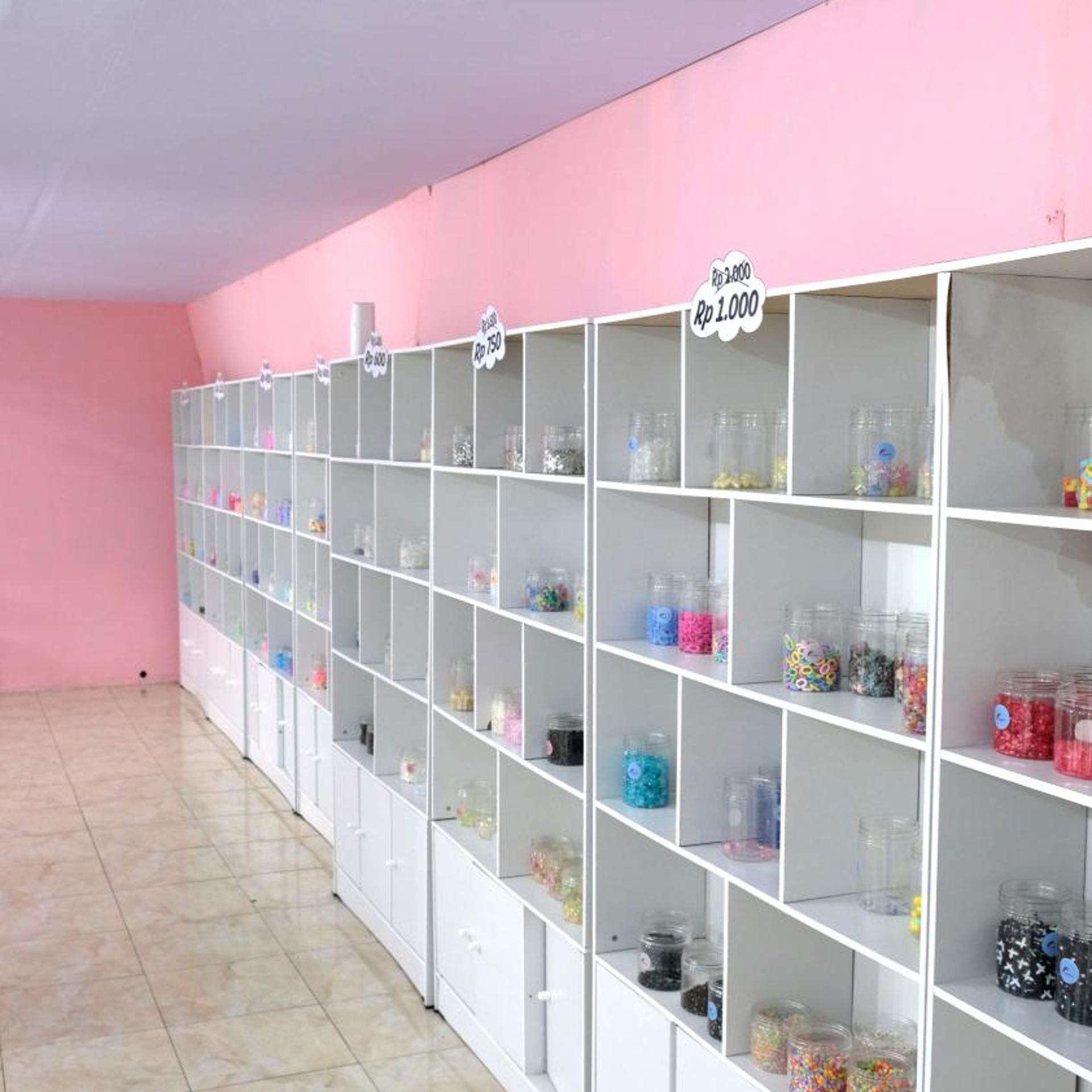 Jember Town Square Apartment by Calli Rooms 6/49