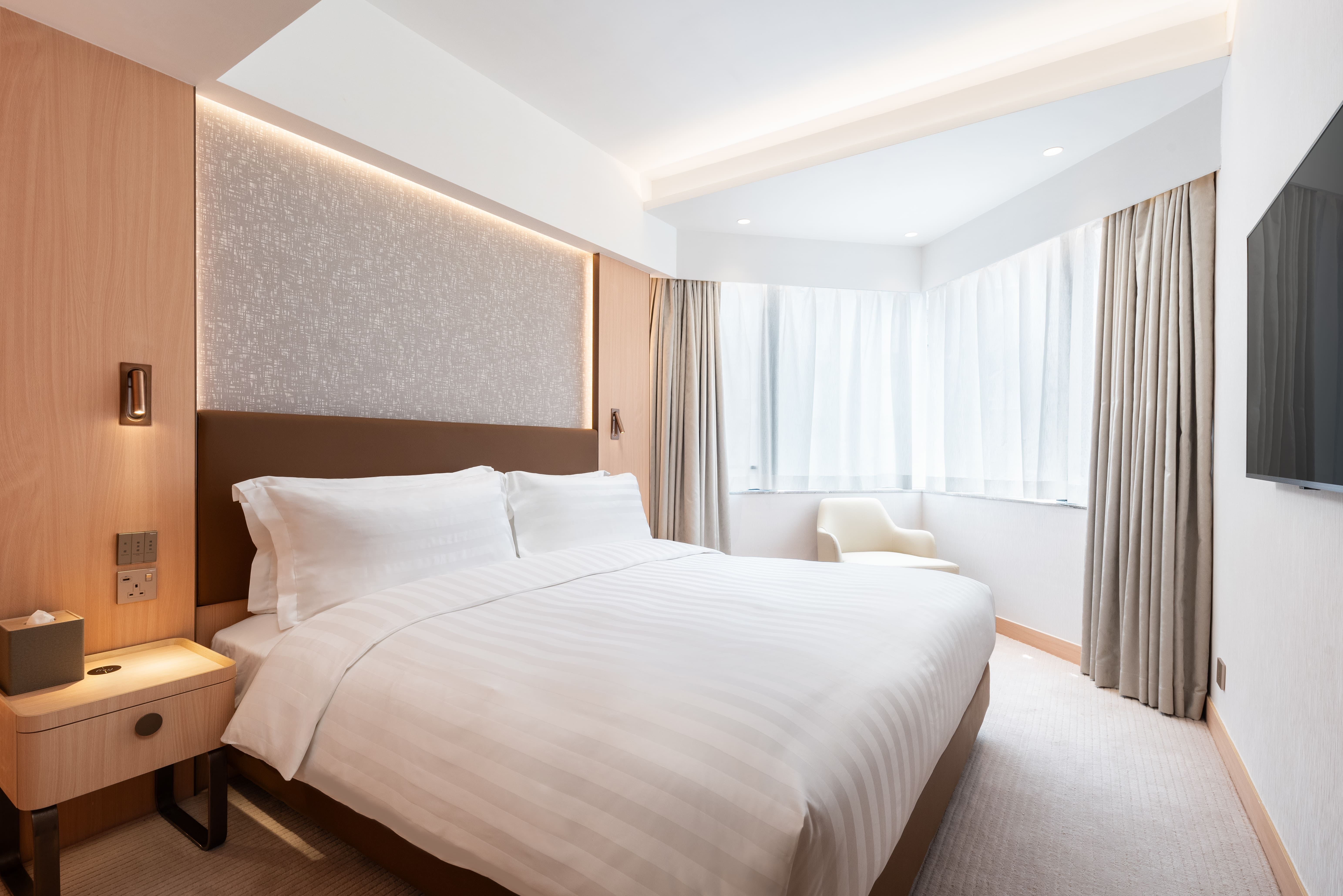 Renovated, Superior, Suite