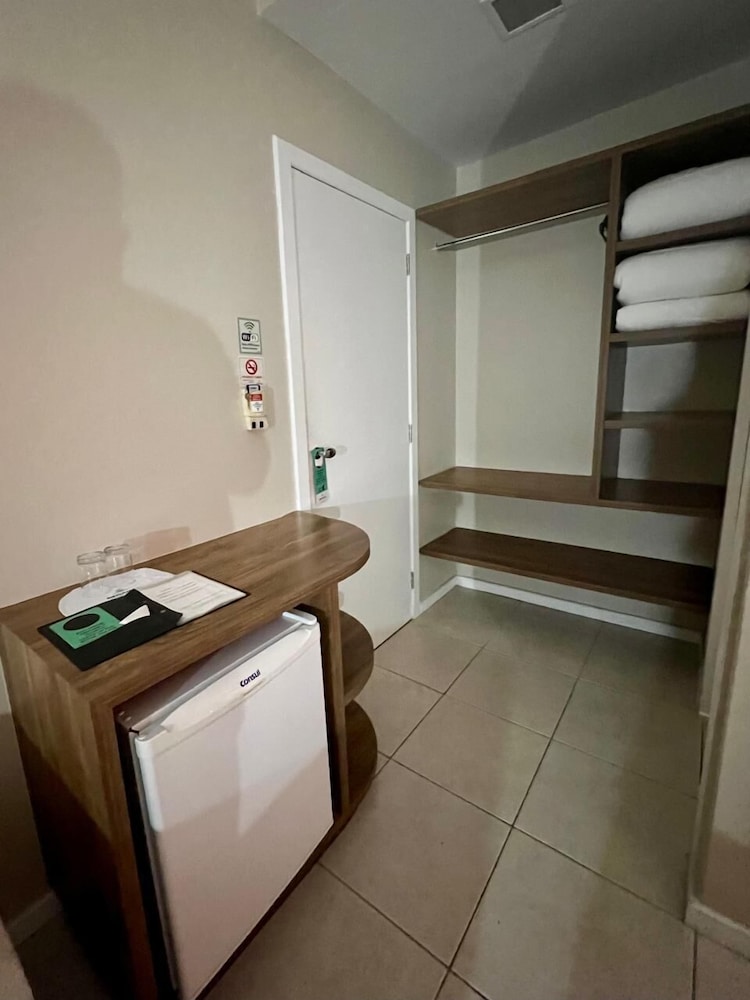 Brisamar Suite Hotel 31/65