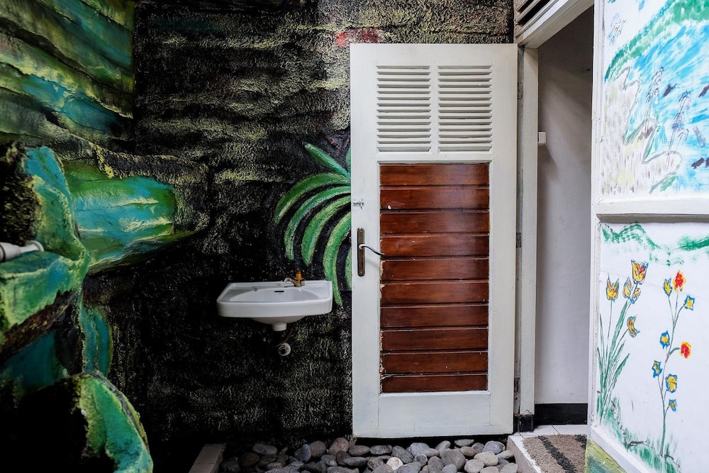 Reddoorz Plus Near Jalan Baru Bogor 21/32