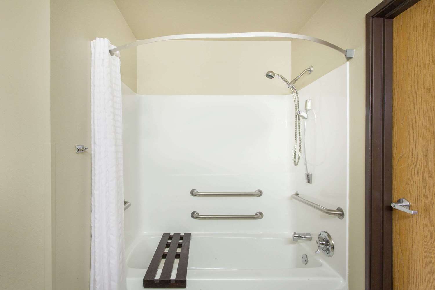 Super 8 by Wyndham Richlands/Claypool Hill Area 18/18