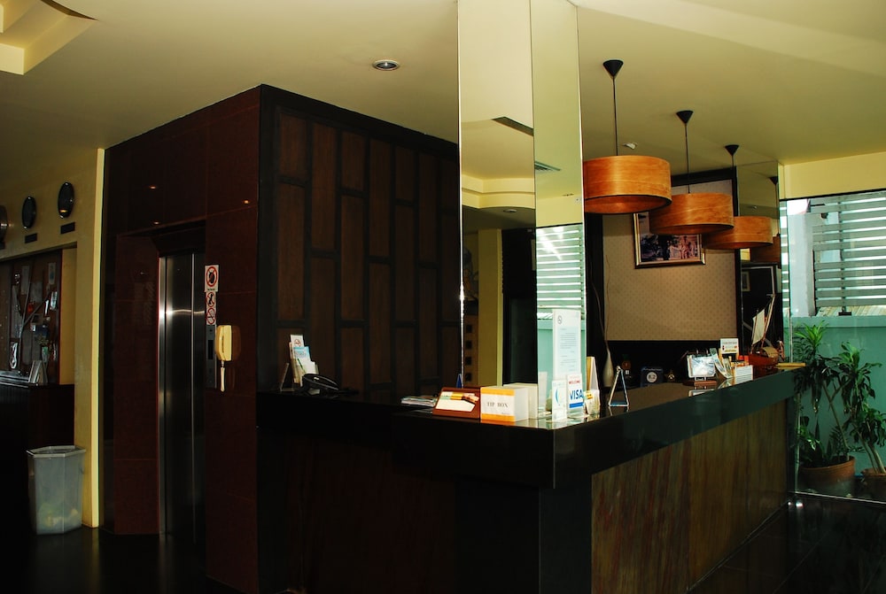 Prachuap Beach Hotel 9/40