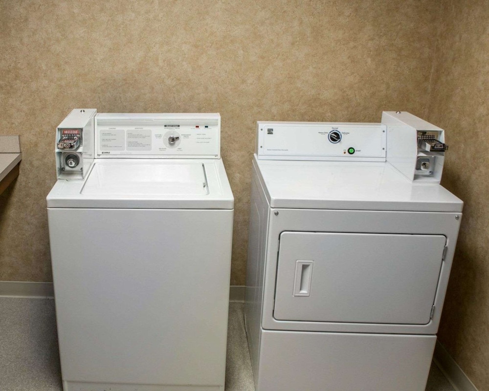 Comfort Suites Southwest 23/45