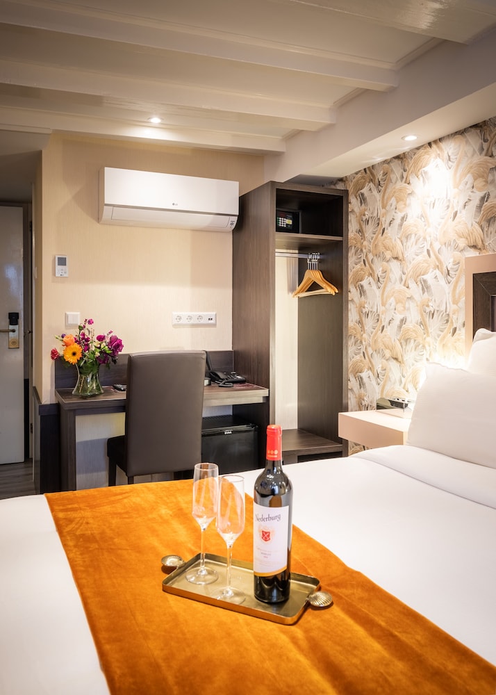 Hotel Monopole 16/35