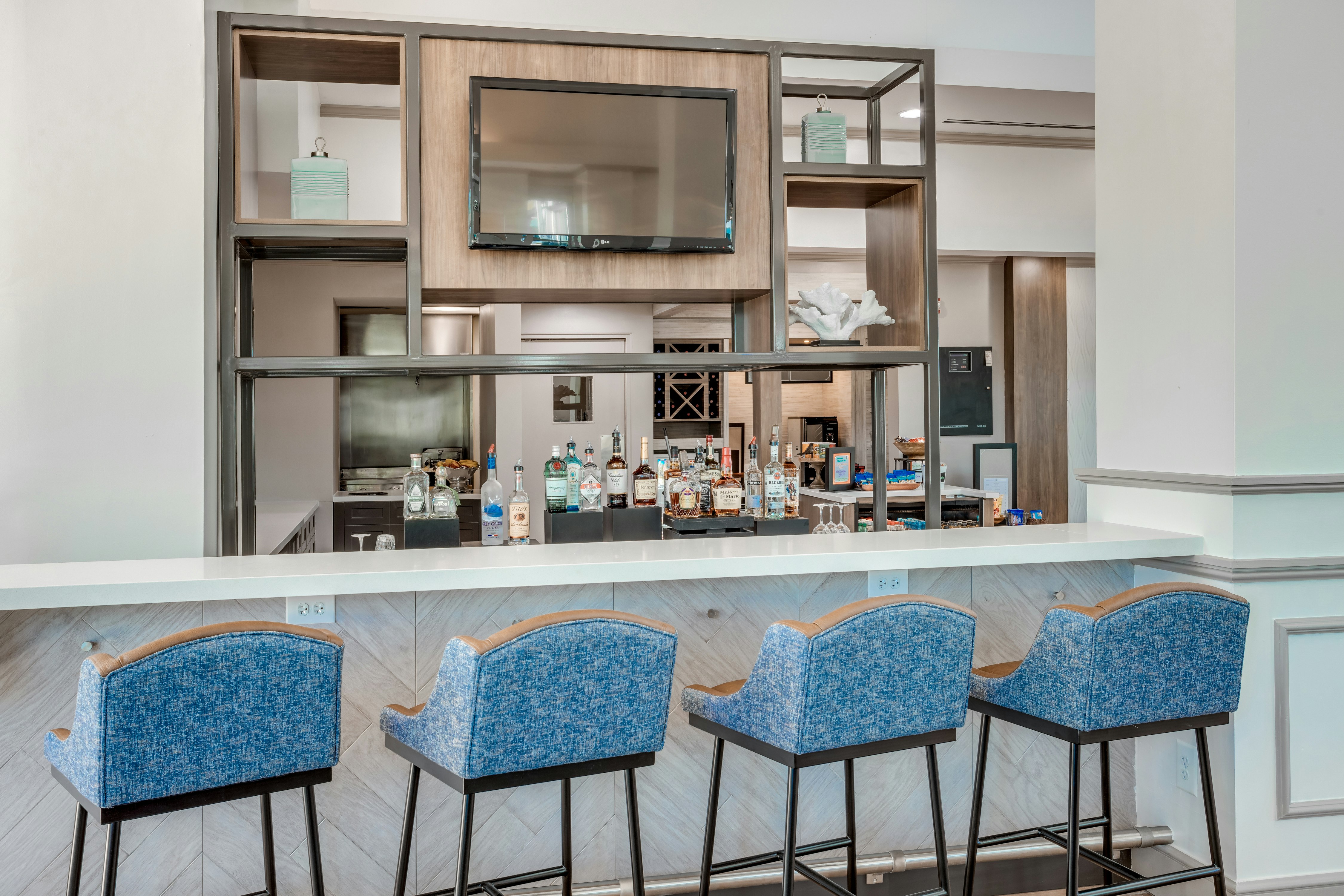 HILTON GARDEN INN CINCINNATI-SHARONVILLE 13/16