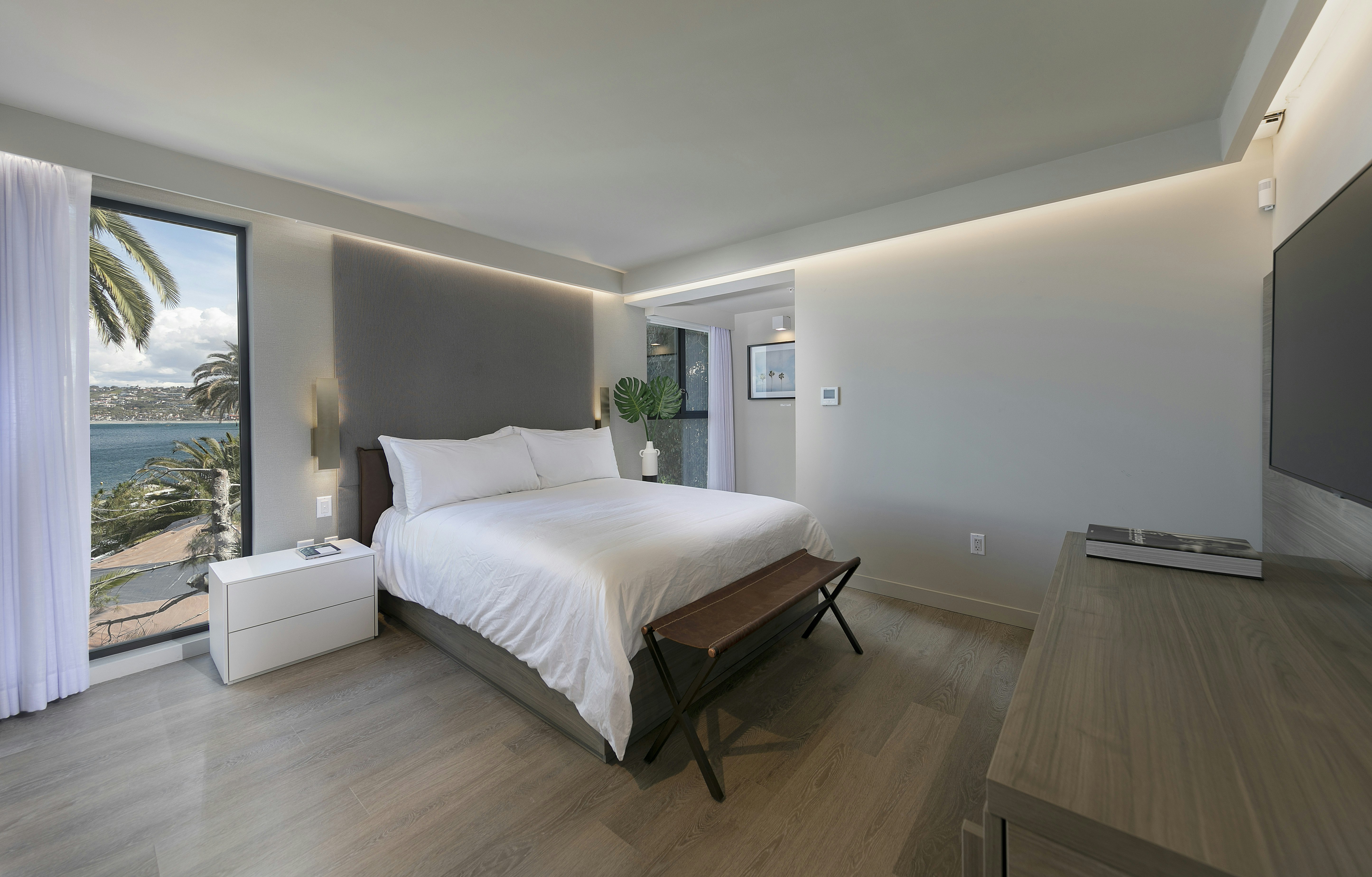 La Jolla Cove Suites 21/65