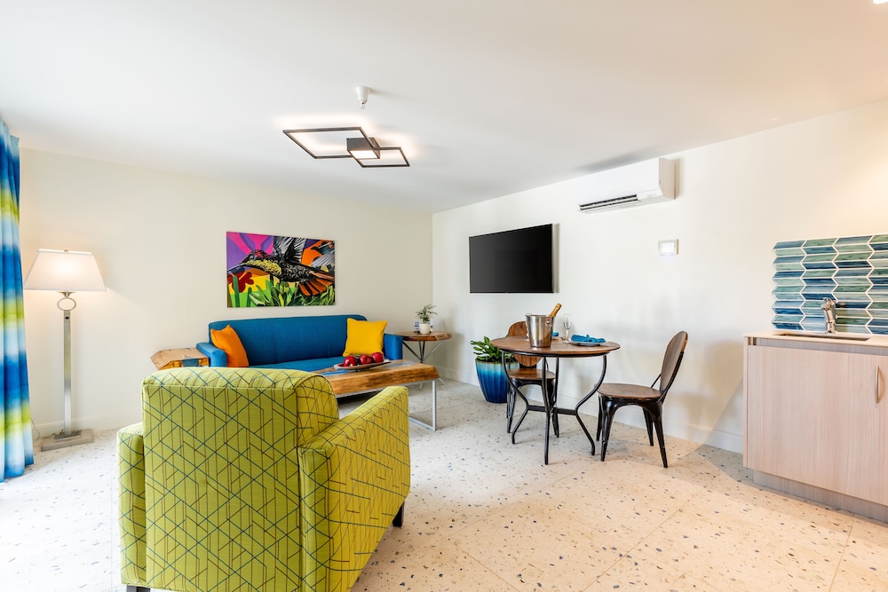 Amsterdam Manor Beach Resort 49/72