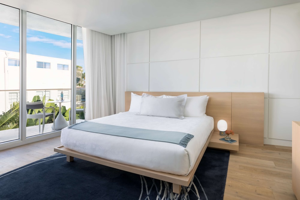 Room, King Bed, Ocean Front, Accessible