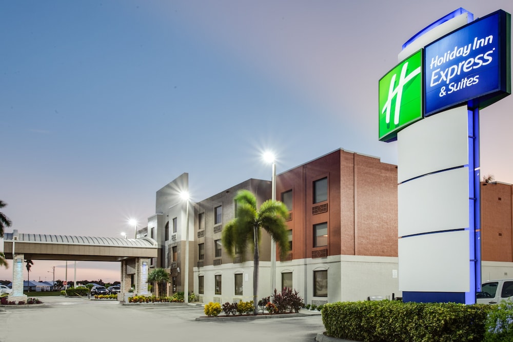 Holiday Inn Express Hotel Suites Clewiston 5/46